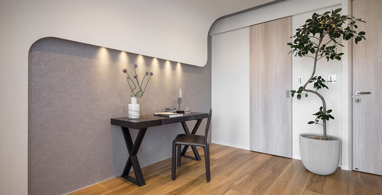 開放感をもたらす、折り上げ天井 [SUPREMO]