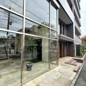 ヒルズ梶が谷姿見台エントランス外観サムネイル