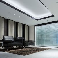 ピアース学芸大学 エントランスサムネイル