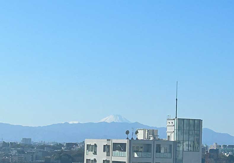 プラウドタワー目黒MARC 富士山を望む開放的な眺望（天候条件あり） イメージ