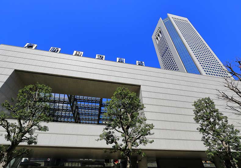 ピアース初台