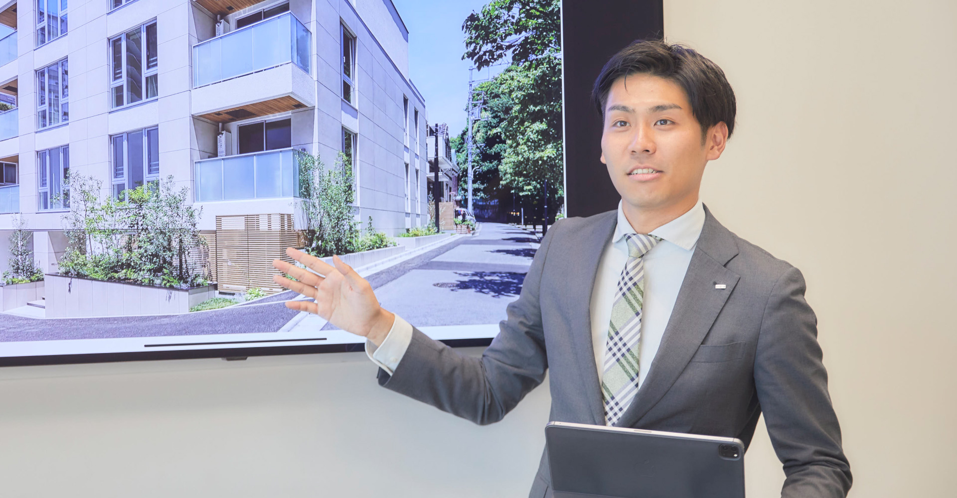インタビュー 不動産投資事業部　萩原 健太
