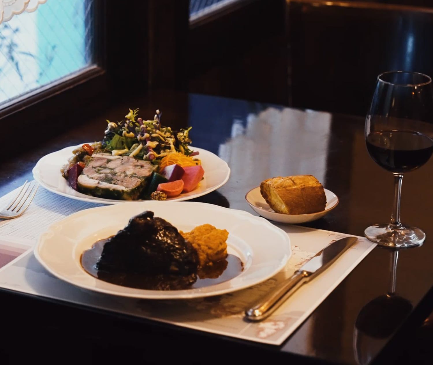 Poisson rouge（約840m・徒歩11分）