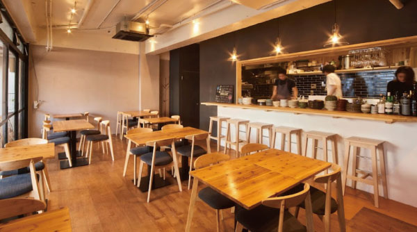 どっと〈居酒屋〉約110m・徒歩2分