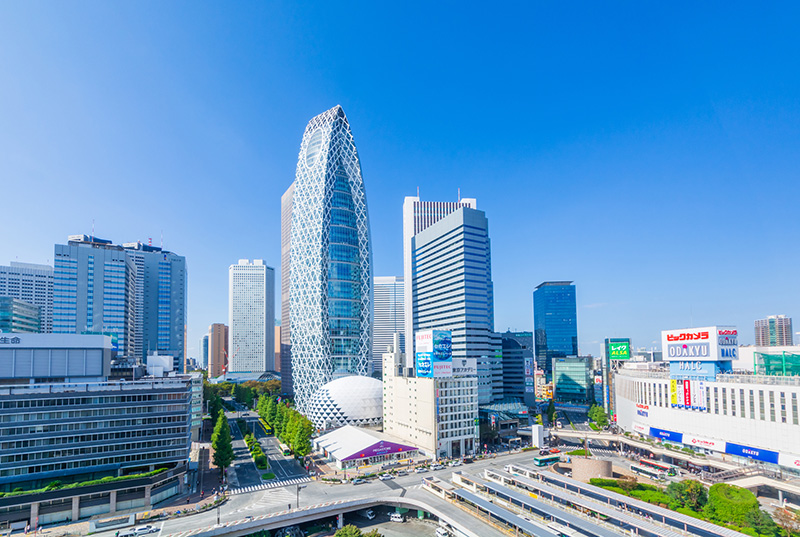 新宿徒歩圏。