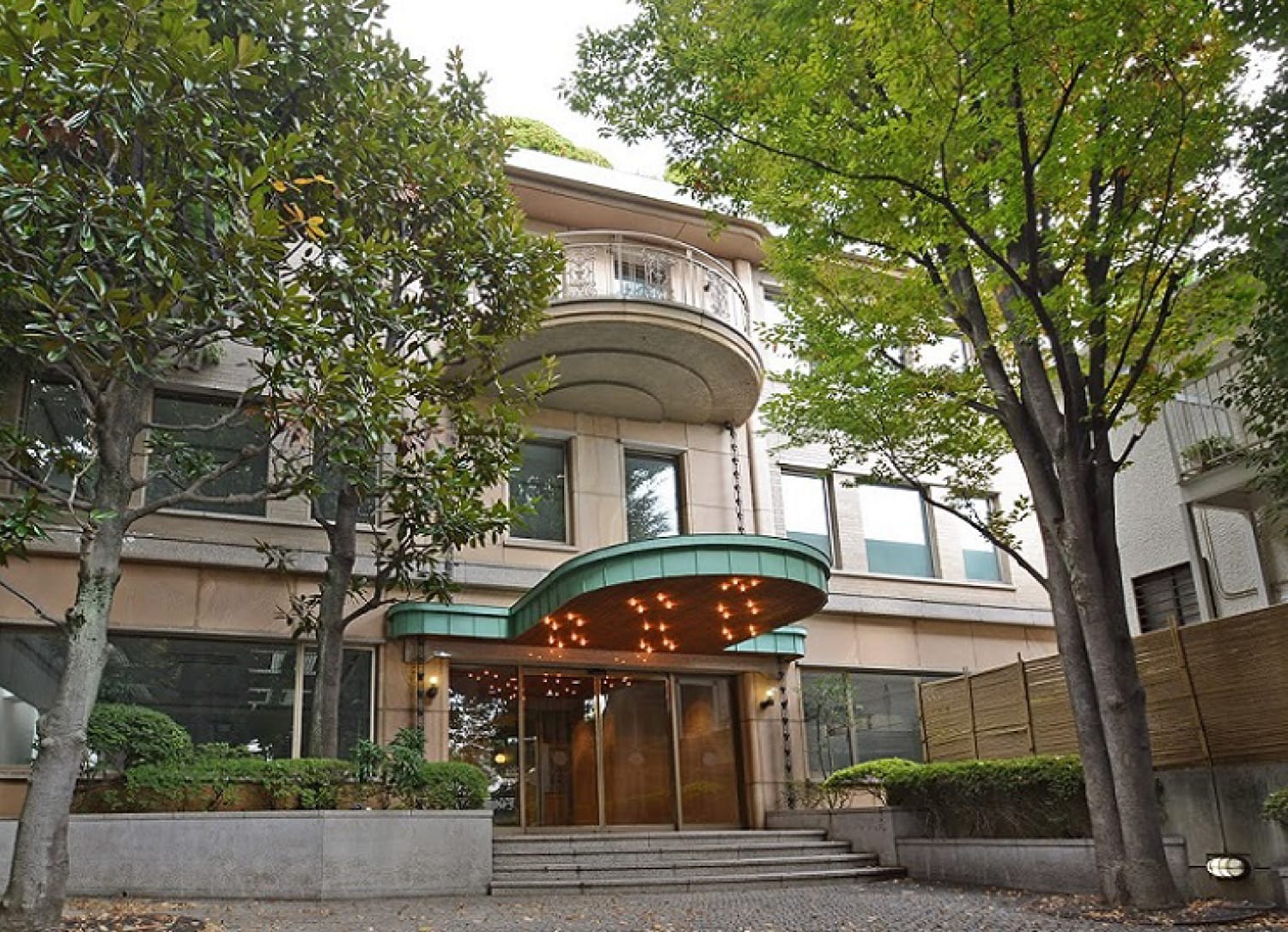 ローラス インターナショナルスクール オブ サイエンス 白金台校（徒歩8分/約600m）